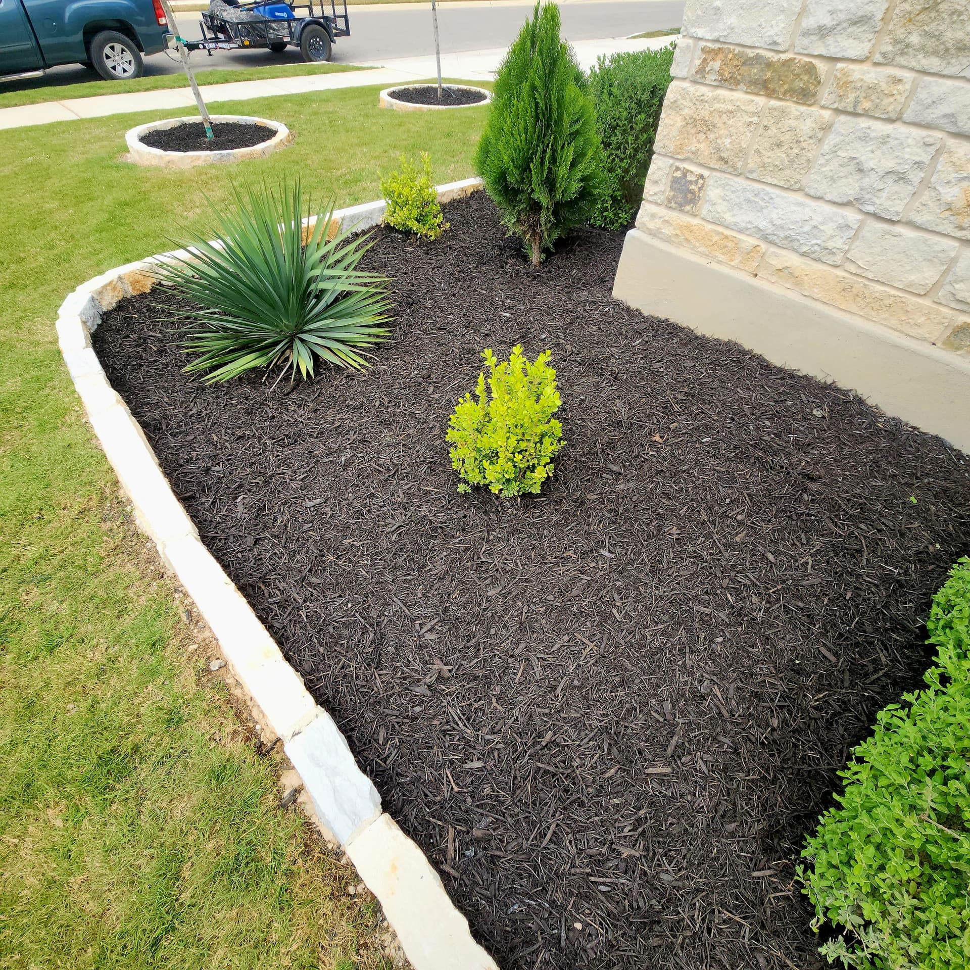 Gallery photos for Flower Bed Restoration in Cibolo: Image #4