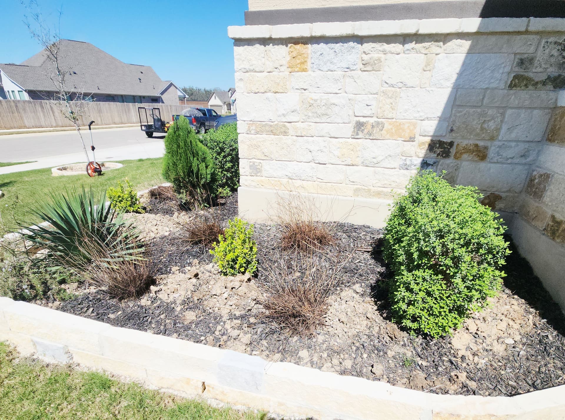 Gallery photos for Flower Bed Restoration in Cibolo: Image #3
